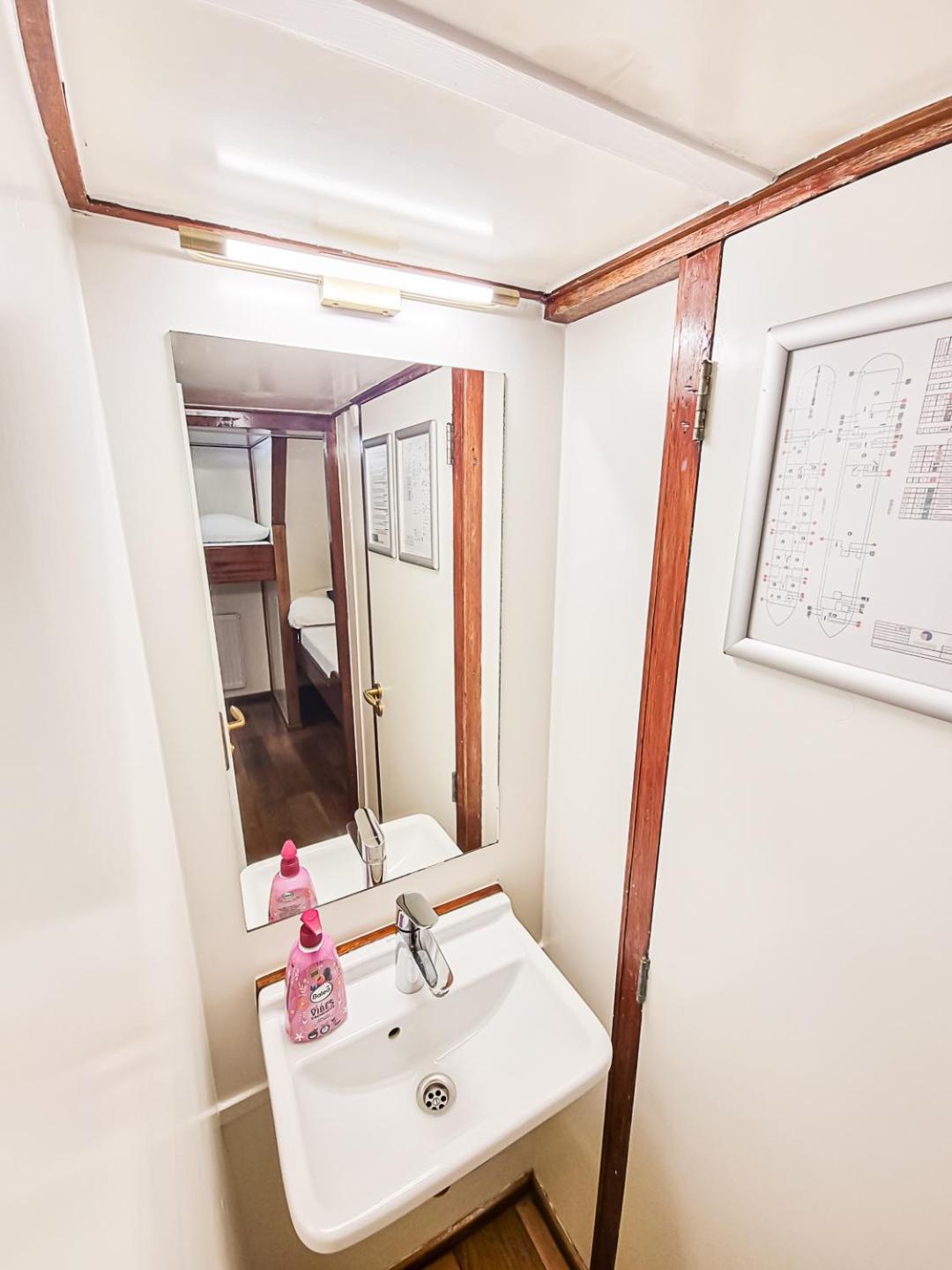The Cabin @ Mps Noorderzon Άμστερνταμ Εξωτερικό φωτογραφία